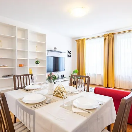 Apartment Sunny
